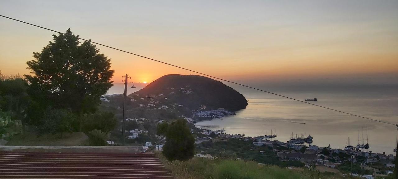 Bed and Breakfast Casa Tra Cielo E Mare Lipari  Exterior foto